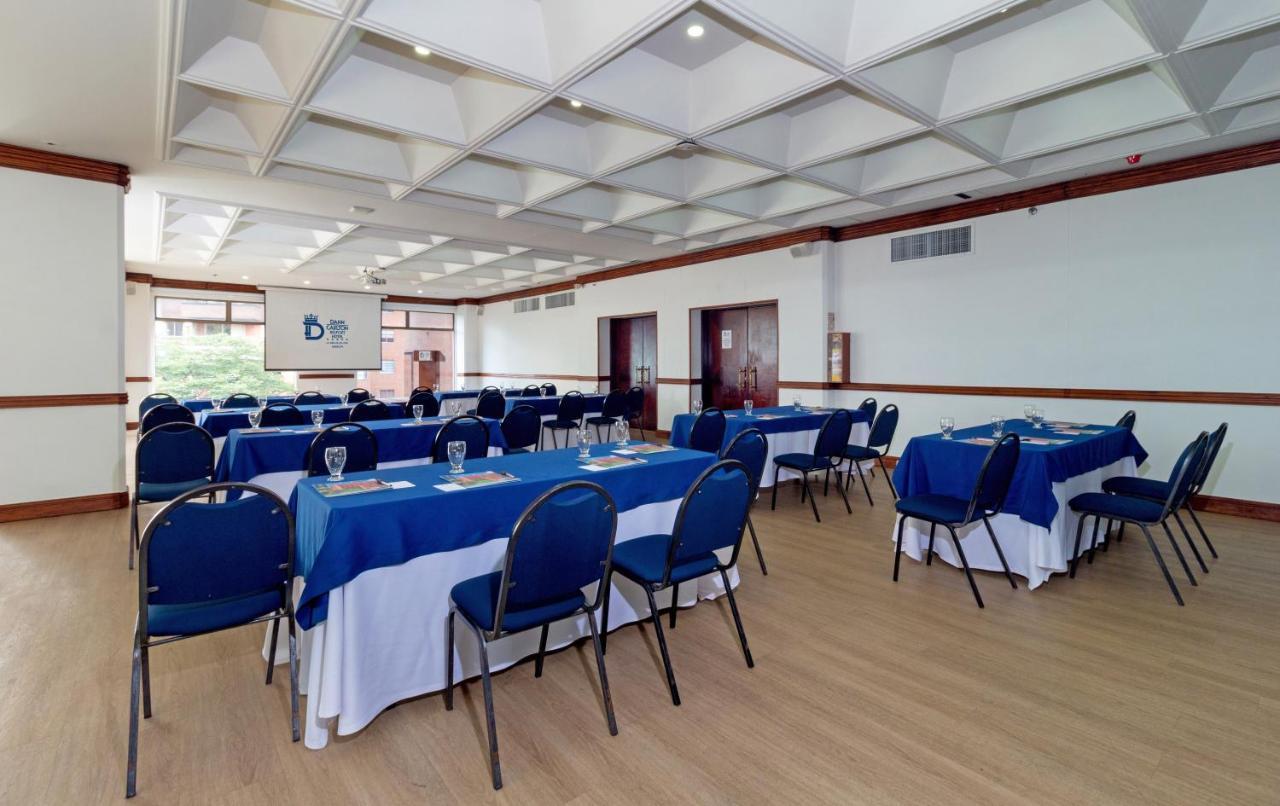 Hotel Dann Carlton Belfort Меделин Екстериор снимка Meeting room