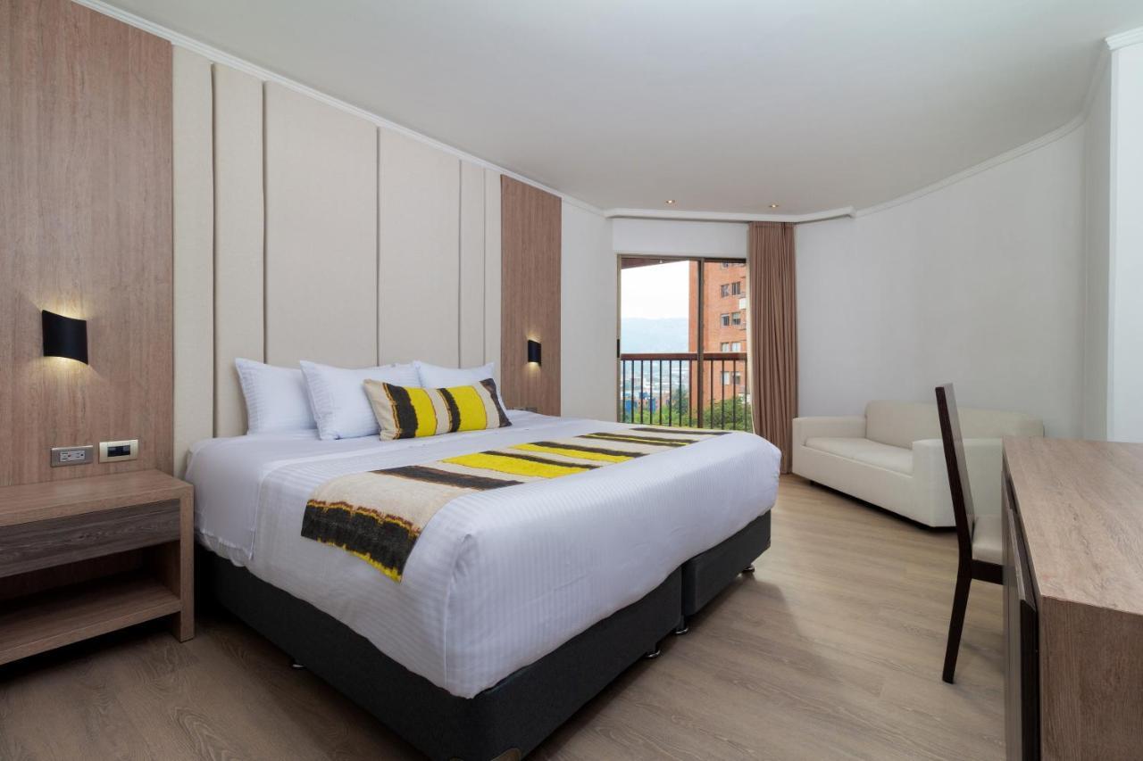 Hotel Dann Carlton Belfort Меделин Екстериор снимка