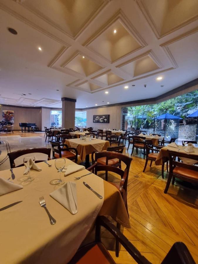 Hotel Dann Carlton Belfort Меделин Екстериор снимка The restaurant