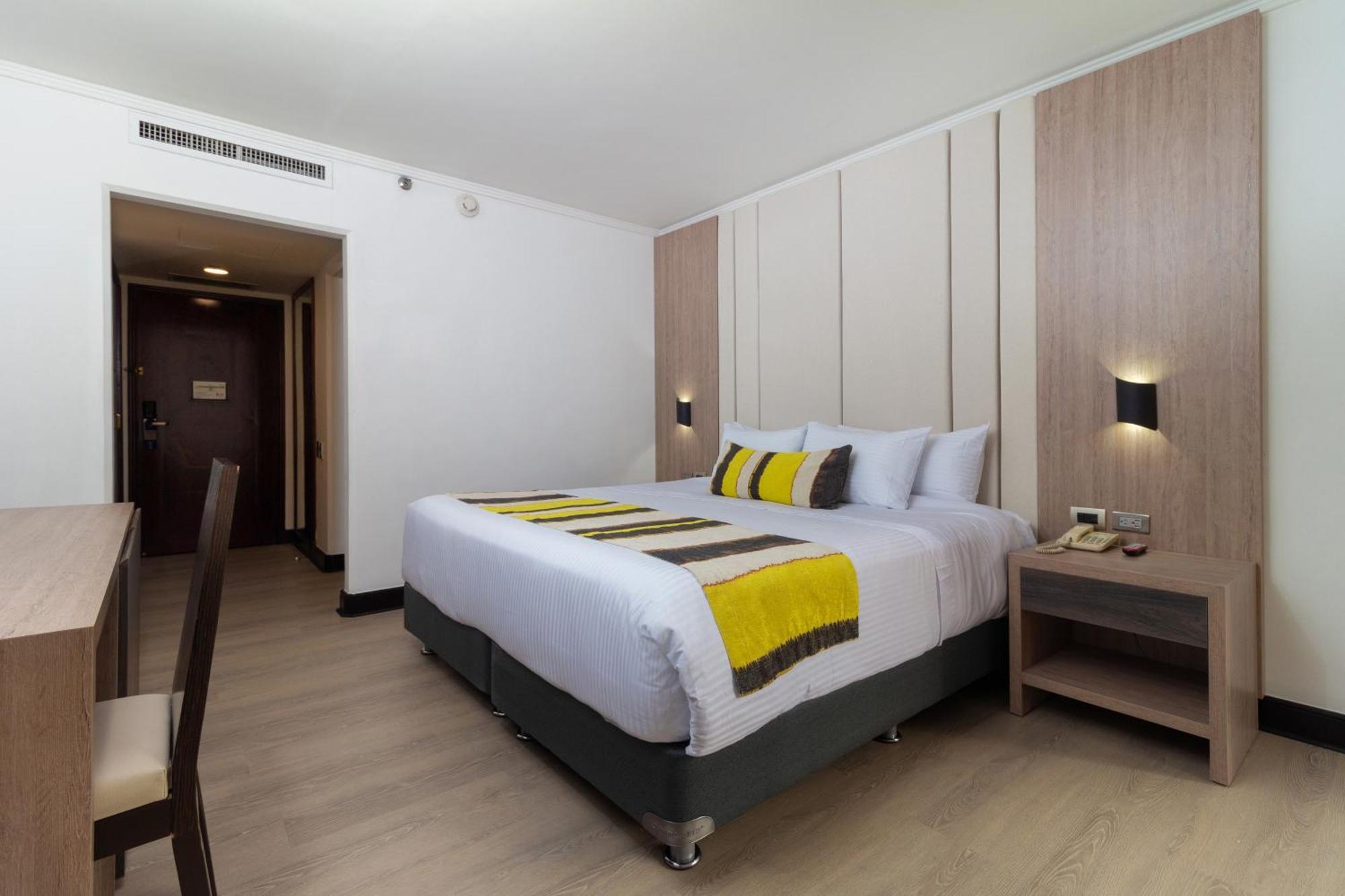 Hotel Dann Carlton Belfort Меделин Екстериор снимка Deluxe Room