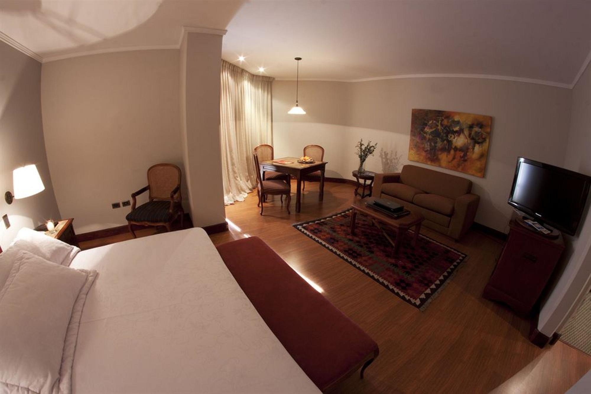 Hotel Dann Carlton Belfort Меделин Екстериор снимка A room at the hotel