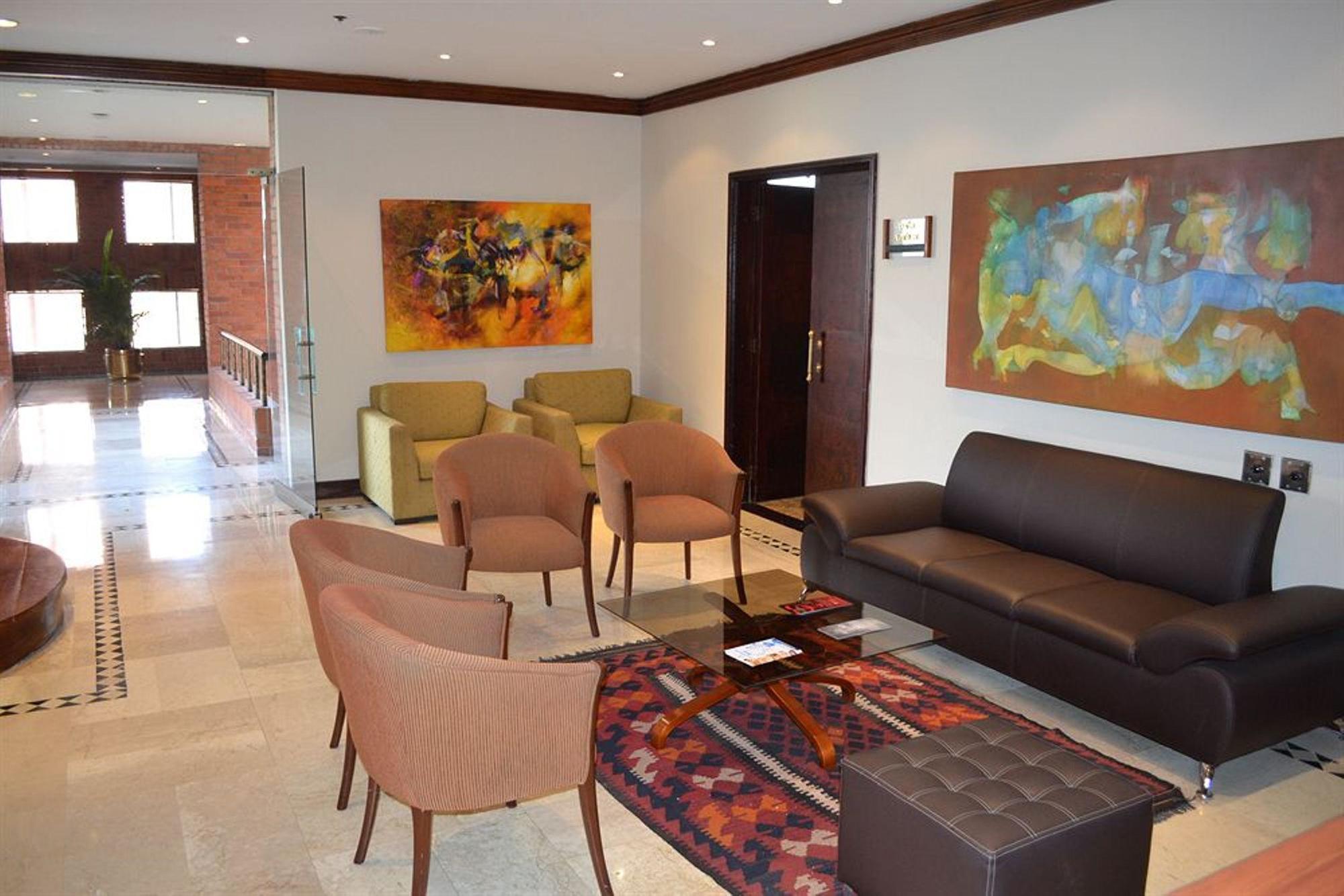 Hotel Dann Carlton Belfort Меделин Екстериор снимка The lobby of the hotel
